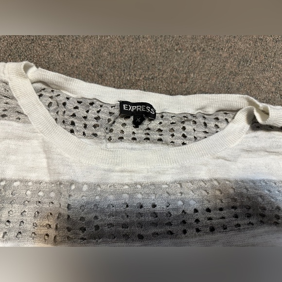 Express Women’s Open Knit Pullover Sweater 3/4 Sleeve Grey/ White Size Large - Picture 3 of 5